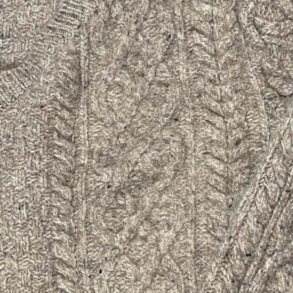 Aran Crafts V-Neck Cable Knit Sweater - 100% Merino Wool - Picture 3 of 13